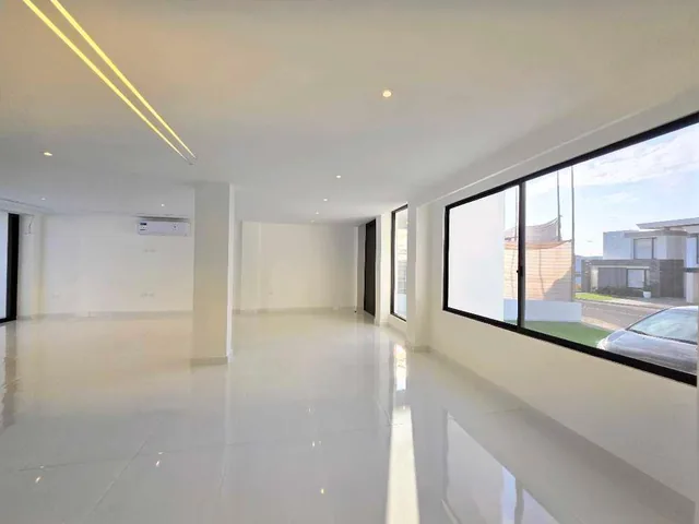Vendo Casa, Marina Blue, Sur de Manta, 3 Dorm. con Piscina, Manabí — imagen 5