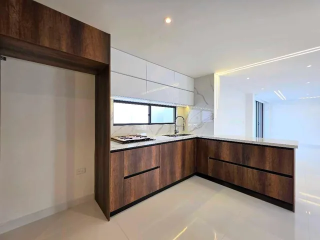Vendo Casa, Marina Blue, Sur de Manta, 3 Dorm. con Piscina, Manabí — imagen 2