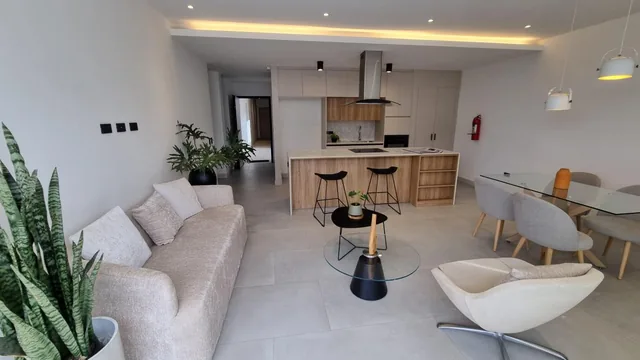Departamento Nuevo en Venta con Patio en Cumbayá — imagen 2
