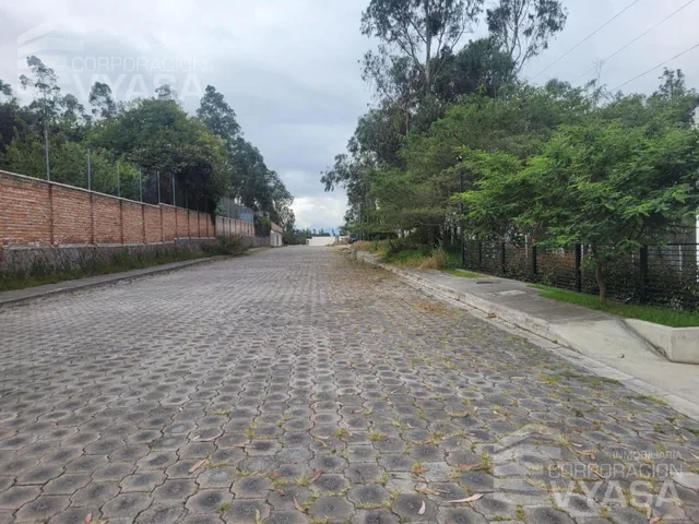 Nayón - Terreno en Venta de 1000 m² Dentro de Conjunto — imagen 2