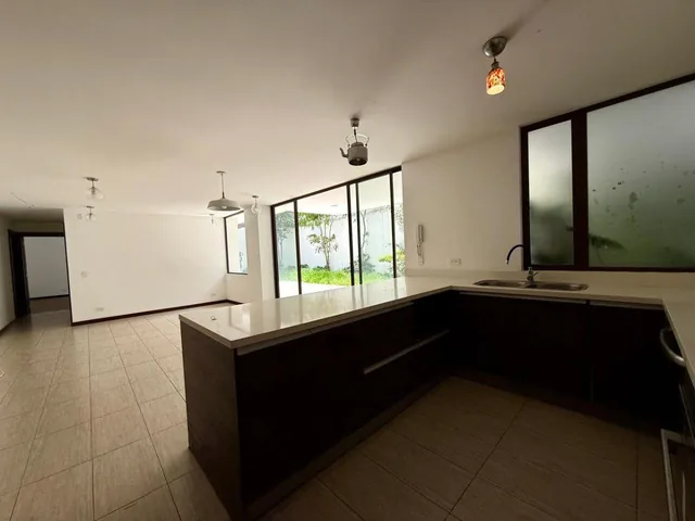 Venta Departamento 240 m Totalesr Cumbayá Paseo San Francisco a Pasos de La Usfq — imagen 5