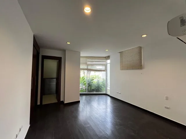 Vendo Apartamento Planta Baja en Guayaquil Tenis Samborondon, Guayas — imagen 5