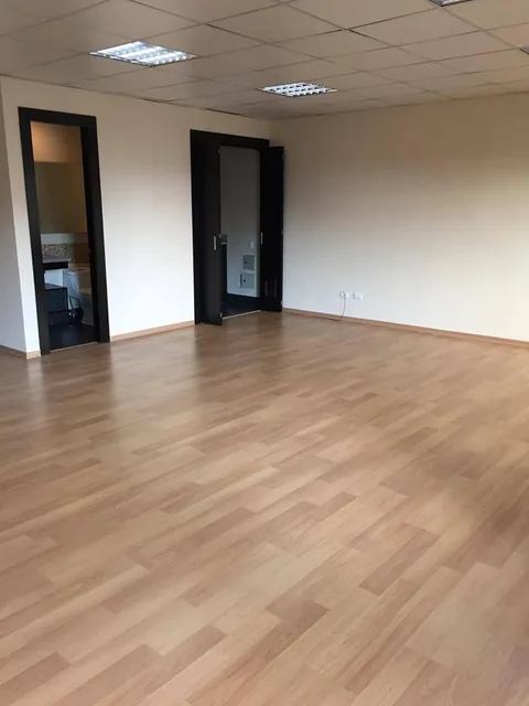 Vendo Oficina Muy Bien Ubicada - Sector Multicentro — imagen 4