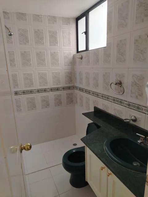 Vendo Departamento Amplio Ideal Para Negocio o Vivienda Super Bien Ubicado Sector El Triangulo — imagen 4
