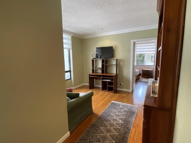Lindo Departamento en Venta Quito Tenis - Sector Hidalgo de Pinto - Cerca del C. C. El Bosque — imagen 2