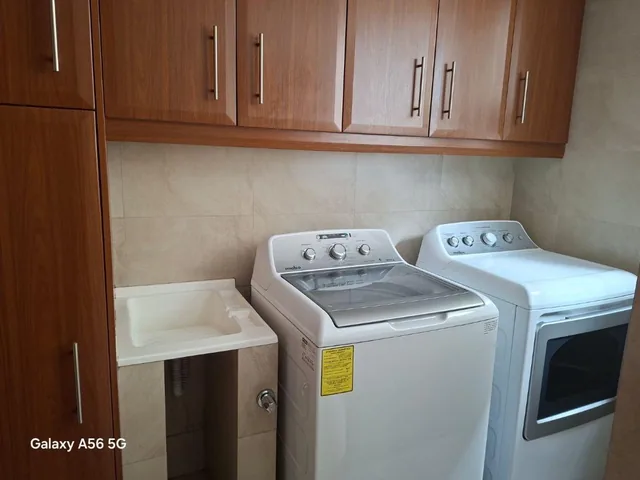 Vendo Moderno, Cómodo y Luminoso Departamento Quito Tenis — imagen 3