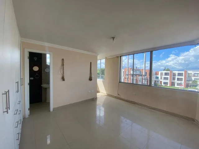 Departamento de 3 Dorm. de Venta en Calderon — imagen 5