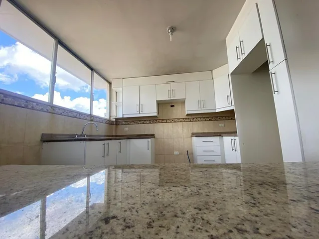 Departamento de 3 Dorm. de Venta en Calderon — imagen 2