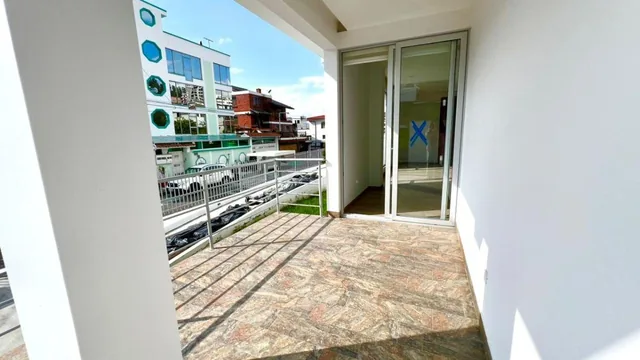 Departamento 3 Habitaciones por Estrenar – El Batán, Quito — imagen 2