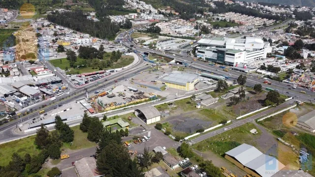 Vendo Terreno Comercial Panamericana Norte Calderon Carapungo Portal Shopping — imagen 5