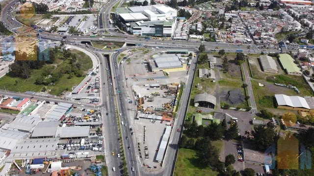 Vendo Terreno Comercial Panamericana Norte Calderon Carapungo Portal Shopping — imagen 4