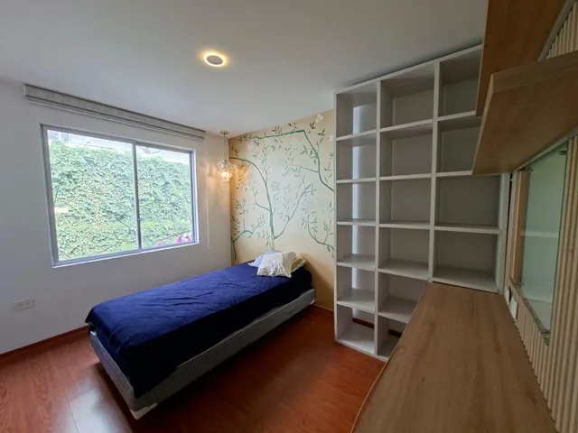 Casa en Venta San Juan de Cumbayá | Terraza Panorámica, Jacuzzi y Vista a Cumbayá — imagen 3
