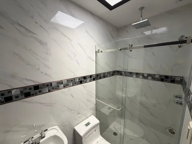 Moderno Departamento Economico Dentro de Urbanizacion Cica II, Azuay — imagen 4
