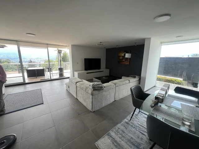 Depventa Departamento en San Juan de Cumbaya (Linda Vista) Artamento — imagen 5