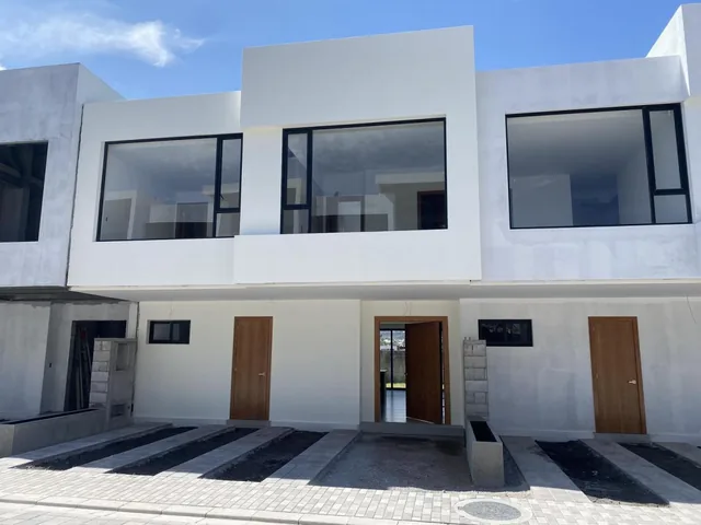 Espectacular Casa de Venta en Planos Ubicada en Proyecto en El Sector de La Viña Alta — imagen 3