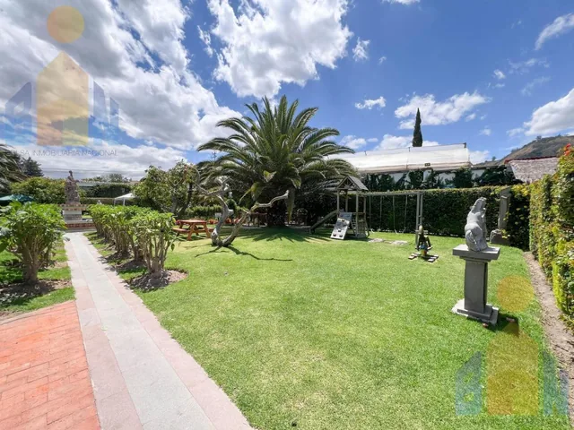 Complejo Acuatico y Restaurante en Venta (Guayllabamba - Quito) — imagen 3