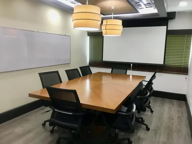 De Lujo en Venta Oficina Amoblada en Parque Empresarial Colon. Espectacular, Guayas — imagen 4