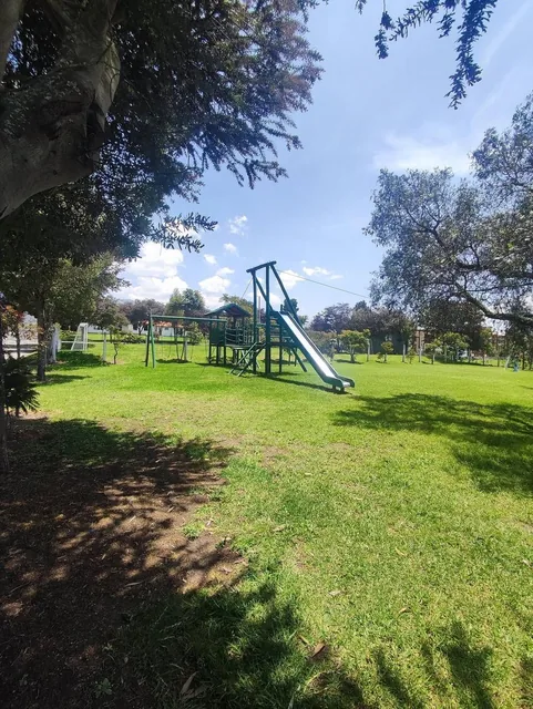 Vendo Lote de 1360 m² en Urbanización Privada, Malchinguí, a 20 Minutos de Guayllabamba — imagen 2