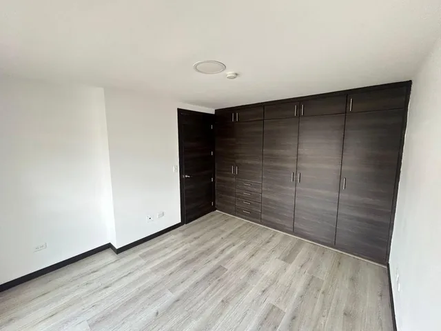 Venta Casa Moderna Cuatro Dorm. Terrraza — imagen 3