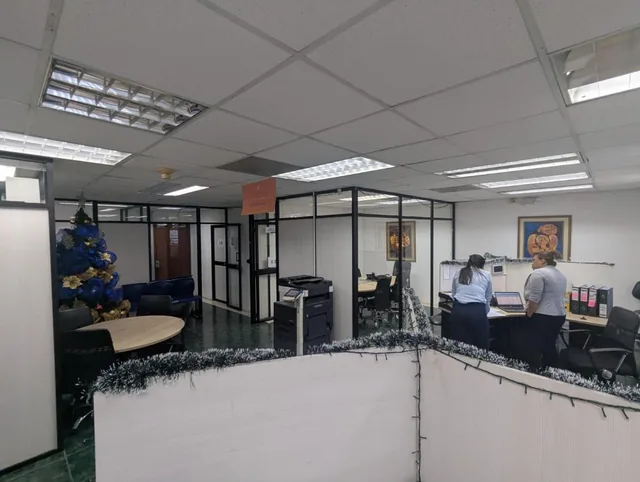 Oficina de Venta en Torres del Norte - Guayaquil - Kennedy Norte, Guayas — imagen 3