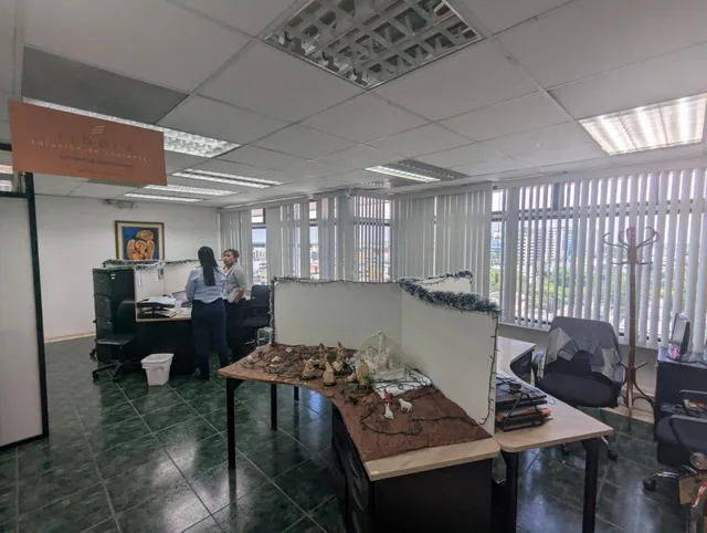Oficina de Venta en Torres del Norte - Guayaquil - Kennedy Norte, Guayas — imagen 2