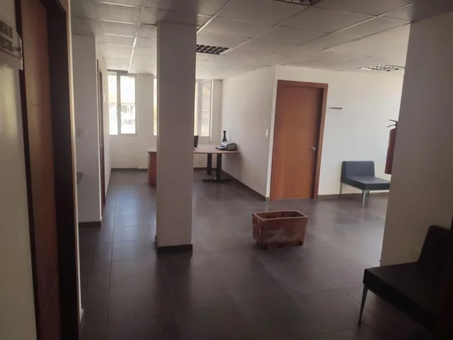Terreno con Edificio de Oficinas en La Cristiania — imagen 4