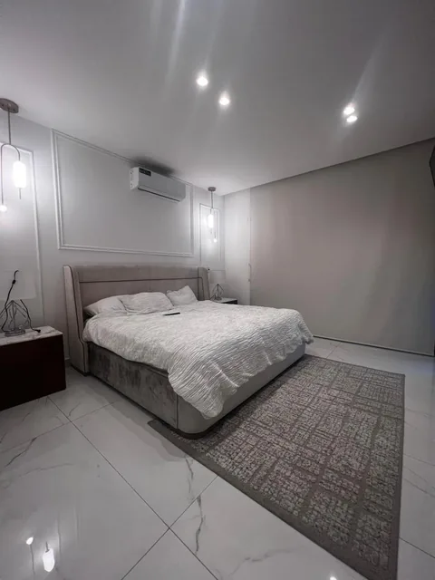 Samborondon Km 2.5 Riverside Departamento Vista Al Rio Planta Baja en Venta, Guayas — imagen 3