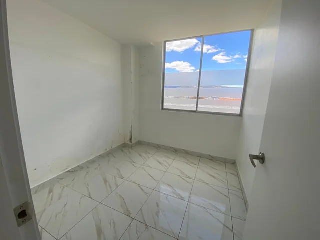 Vendo Terreno con Construcción Ponceano Alto — imagen 2
