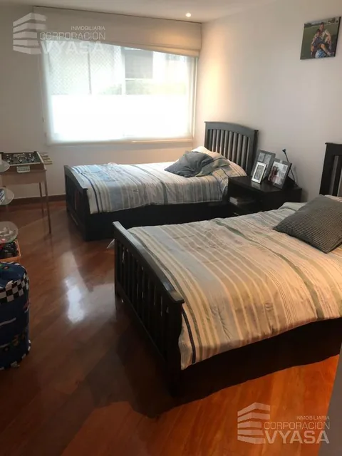 Quito Tenis - Lindo Duplex de 260 m² en Venta de 3 Dorm. — imagen 4