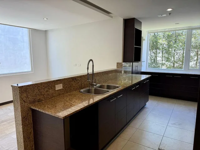 Oportunidad Única – Departamento en Cumbayá (Santa Lucía / Site Center) — imagen 3