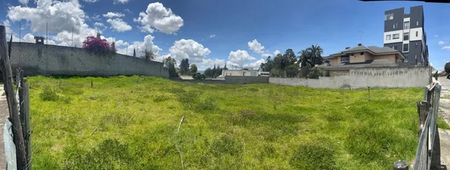 Terreno de 1372 m² en Venta Dentro de Urbanización Lomas de Monteserrin — imagen 2