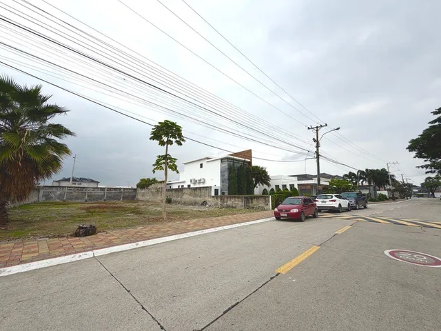 En Venta Terreno de Lujo en Urb. Biblos: El Escenario Para Tu Proyecto de Vida, Guayas — imagen 2
