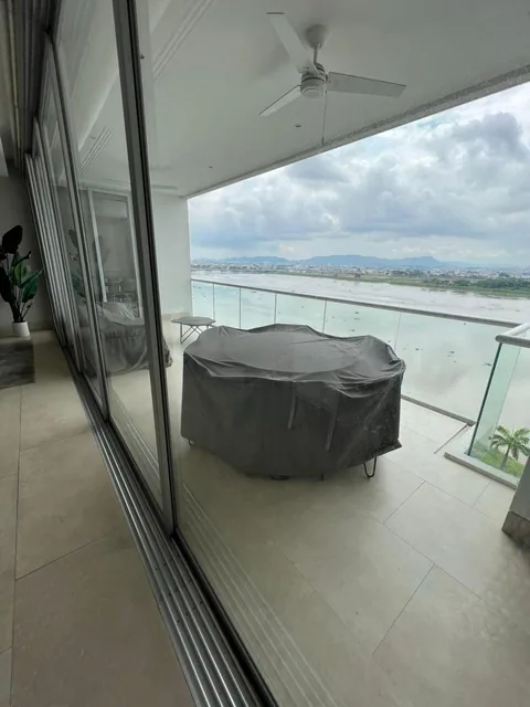 Baires Departamento Piso Alto 257 m Nuevo con Vist Al Rio, Guayas — imagen 2