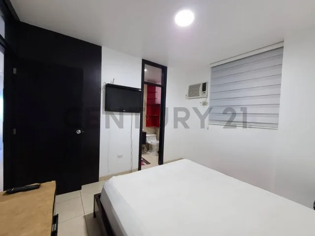 Venta Departamento Amoblado con Vista Al Mar en Edificio Ana Capri, Salinas — imagen 2