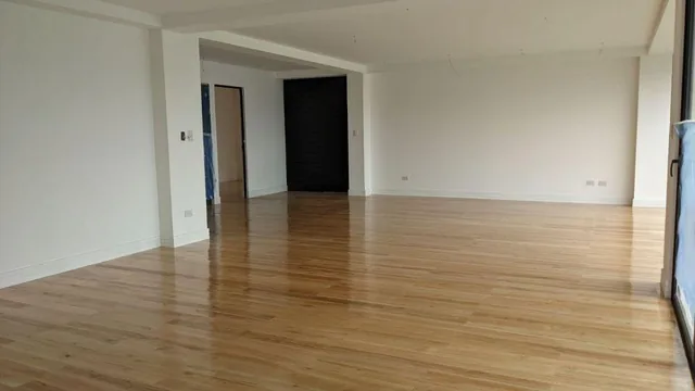 Venta Casa con Piscina en Nayon — imagen 2
