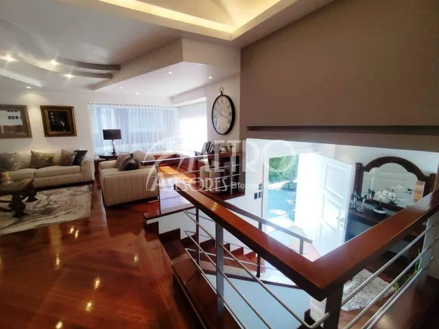 Casa en Venta 420 m² en Urb. Campo Alegre - Monteserrín — imagen 4