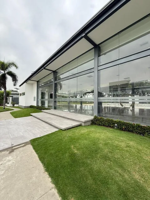Vendo Terreno en Samborondon, Estancias del Rio, Sede Social con Piscina, Gimnasio, Canchas T y F, Guayas — imagen 4