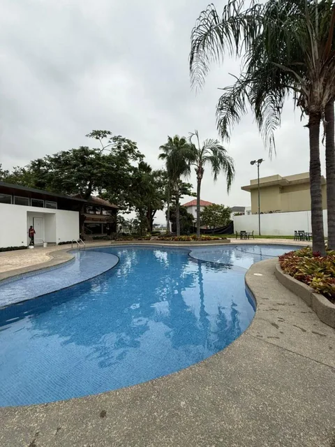 Vendo Terreno en Samborondon, Estancias del Rio, Sede Social con Piscina, Gimnasio, Canchas T y F, Guayas — imagen 3