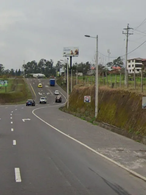 Terreno 10.196 m² en La Ruta Viva, Redondel de Puembo — imagen 5