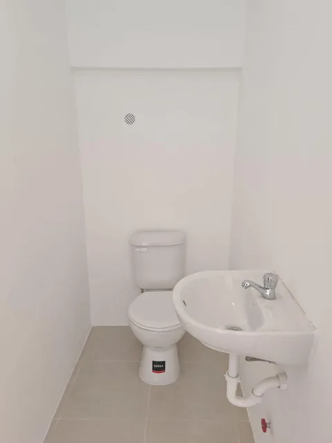 Venta Casa de Estreno Remodelada | 3 Dorm. | Paseo del Sol 3 | Vía a La Costa (Wy), Guayas — imagen 5