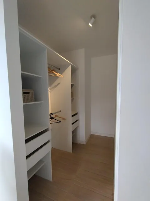 Venta Departamento con Vista 2 Dorm. y Balcón - Cumbayá — imagen 5