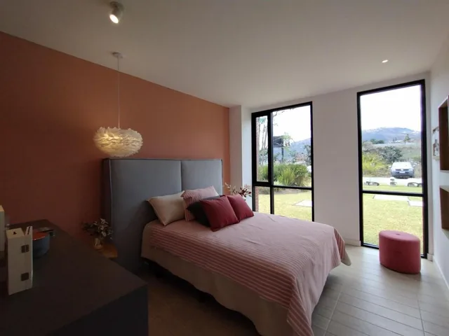 Venta Departamento con Vista 2 Dorm. y Balcón - Cumbayá — imagen 2