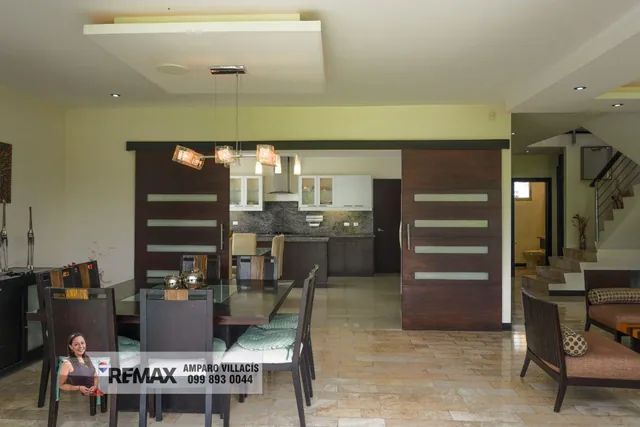 Casa Independiente con Amplio Jardín Sector Rancho San Francisco — imagen 2