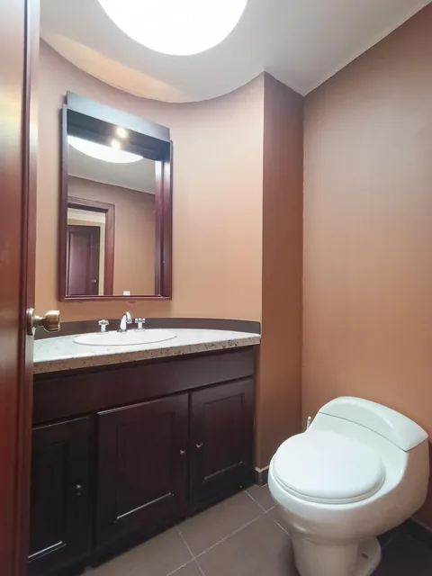 Vendo Expectacular Departamento3 Dorm. con Terraza 85 m² Parqueos 2 — imagen 5