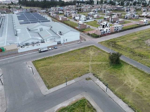 Terreno en Venta en Urb. Business Center, Riobamba, Chimborazo — imagen 3