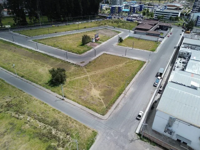 Terreno en Venta en Urb. Business Center, Riobamba, Chimborazo — imagen 2