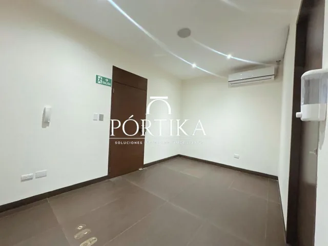 Venta Oficina - Edificio Blue Towers - Kennedy Norte, Guayas — imagen 3