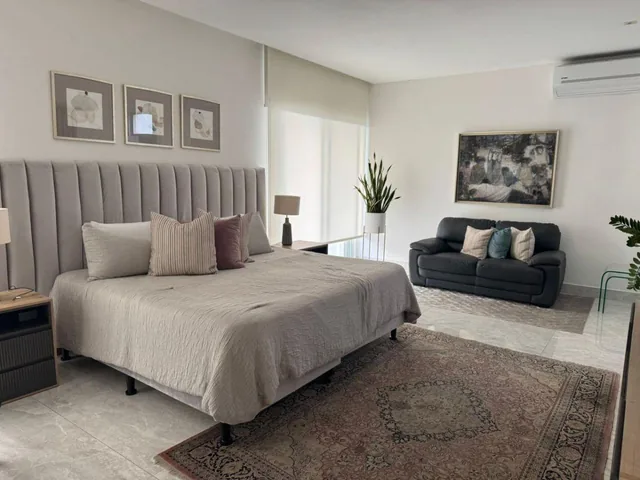 Casa de 450 m² con 4 Dorm. en Venta en Samborondón, Mocoli Nuieva, Guayas — imagen 2