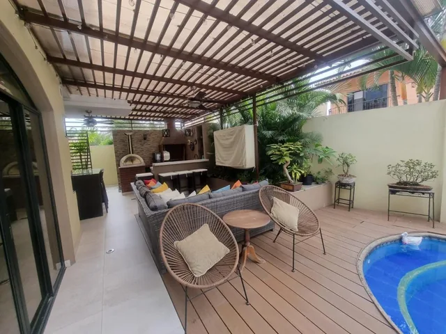 Casa en Venta, Urb. Estancias del Rio, Samborondon, Guayas — imagen 3