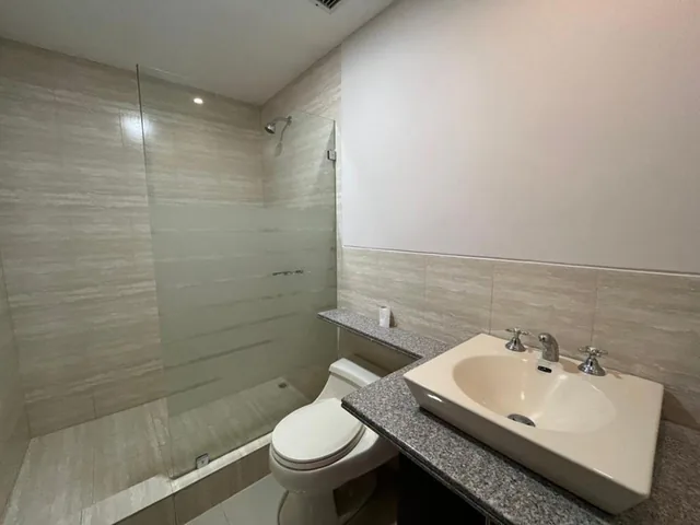 Departamento de Venta en Manta Zona Centro Gr, Manabí — imagen 3
